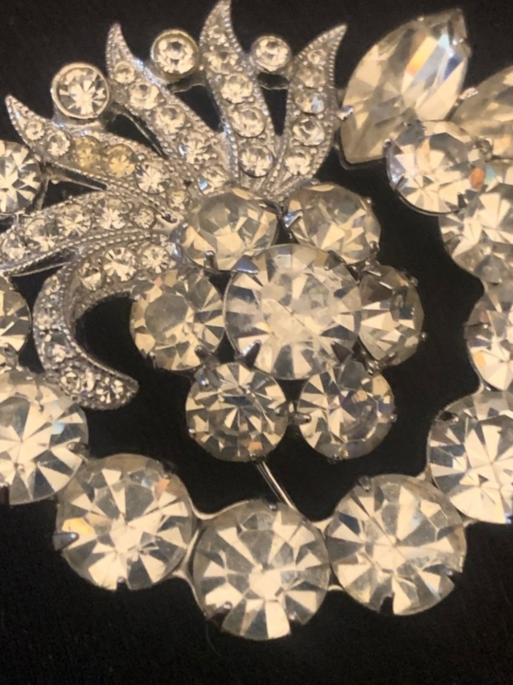 Eisenberg Clear Crystal Rhinestone Brooch Pin Rhodium Vintage. - Picture 3 of 10